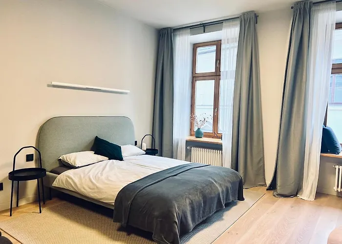 Stylish New Apartment In Riga Old Town - City Centre, Self Check-In, Walkable To Major Attractions